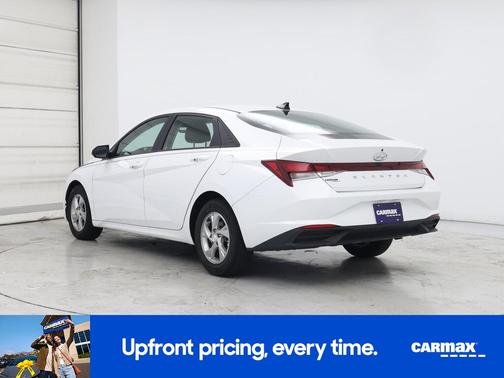 2021 Hyundai ELANTRA SE