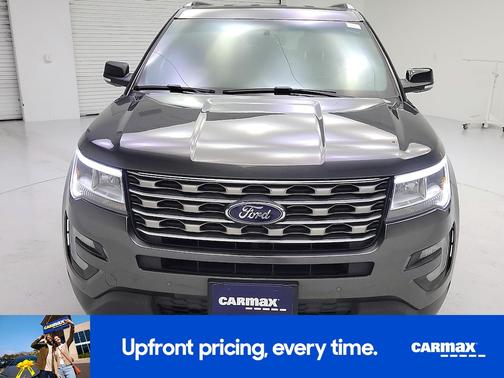Gray 2017 Ford Explorer XLT