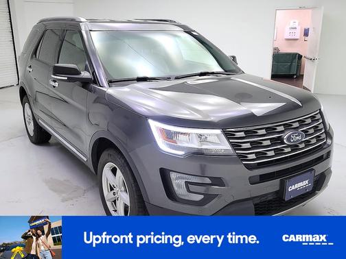 Gray 2017 Ford Explorer XLT
