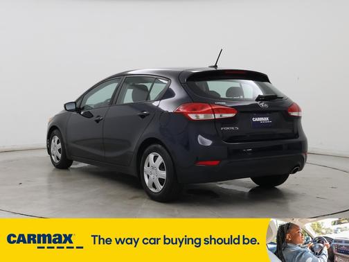 2017 Kia Forte5 LX