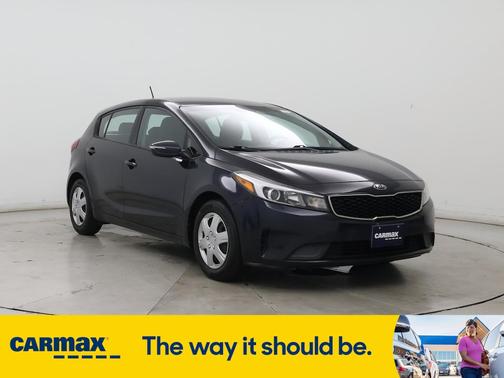 2017 Kia Forte5 LX