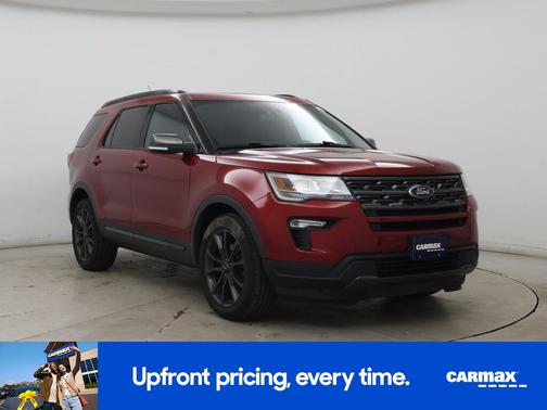 Red 2018 Ford Explorer XLT