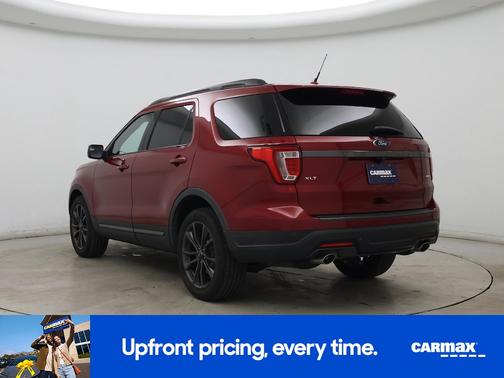Red 2018 Ford Explorer XLT