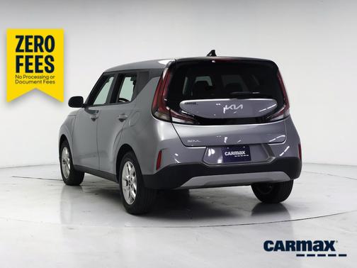 Gray 2024 Kia Soul LX