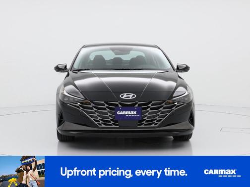 Black 2023 Hyundai ELANTRA Limited