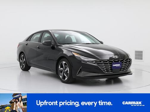 Black 2023 Hyundai ELANTRA Limited