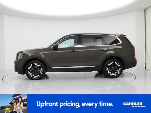 Green 2025 Kia Telluride S