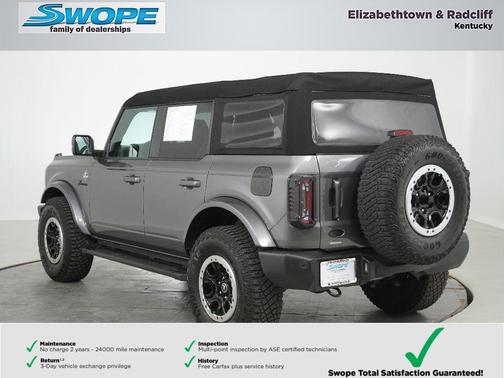 CARBONIZED GRAY METALLIC 2023 Ford Bronco Outer Banks