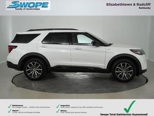 Star White Metallic Tri-Coat 2026 Ford Explorer ST-Line