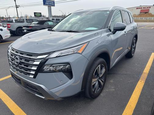 2025 Nissan Rogue SL