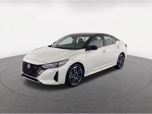 Aspen White Tricoat/Super Black 2024 Nissan Sentra SR
