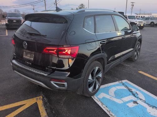 2024 Volkswagen Taos 1.5T SE