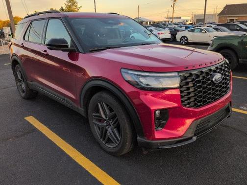 2025 Ford Explorer ST
