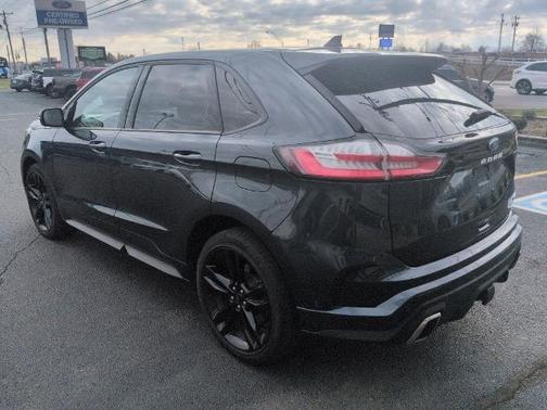 2024 Ford Edge ST