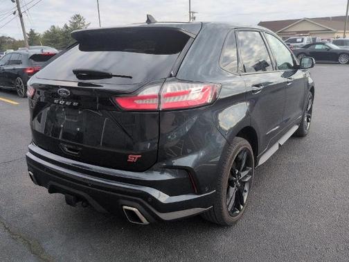 2024 Ford Edge ST