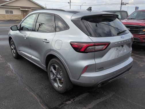 ICONIC SILVER METALLIC 2023 Ford Escape ST-Line Select