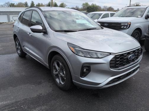 ICONIC SILVER METALLIC 2023 Ford Escape ST-Line Select