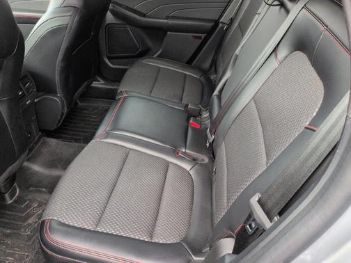 ICONIC SILVER METALLIC 2023 Ford Escape ST-Line Select