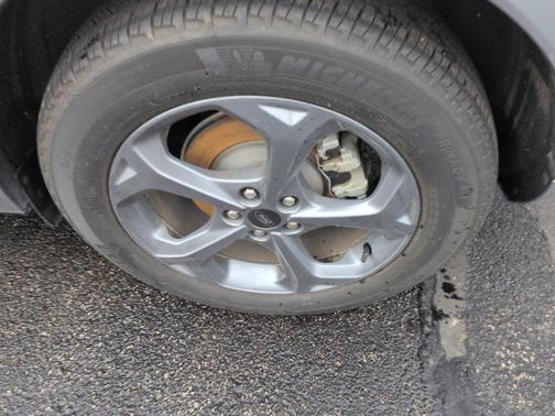 ICONIC SILVER METALLIC 2023 Ford Escape ST-Line Select