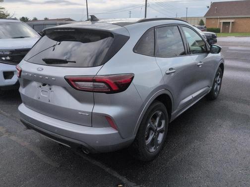 ICONIC SILVER METALLIC 2023 Ford Escape ST-Line Select