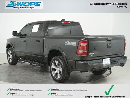 Diamond Black Crystal Pearlcoat 2020 RAM 1500 Laramie