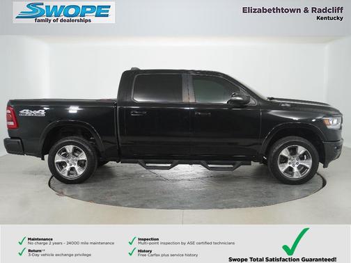 Diamond Black Crystal Pearlcoat 2020 RAM 1500 Laramie