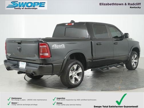 Diamond Black Crystal Pearlcoat 2020 RAM 1500 Laramie