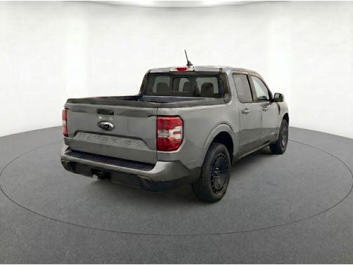 CARBONIZED GRAY METALLIC 2026 Ford Maverick Lobo Standard