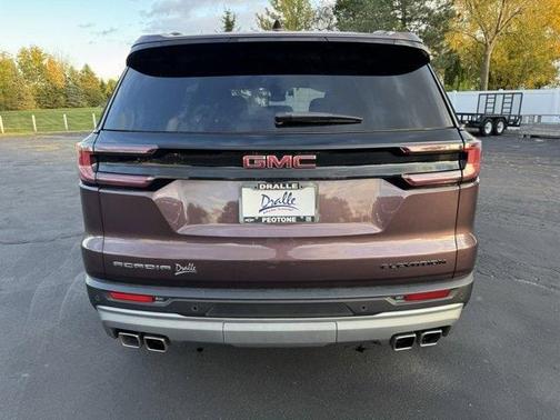 2025 GMC Acadia Elevation