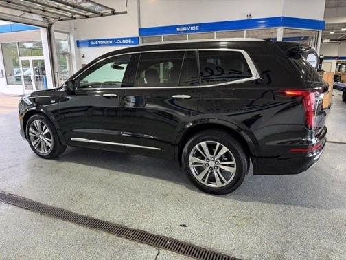 2025 Cadillac XT6 Premium Luxury AWD