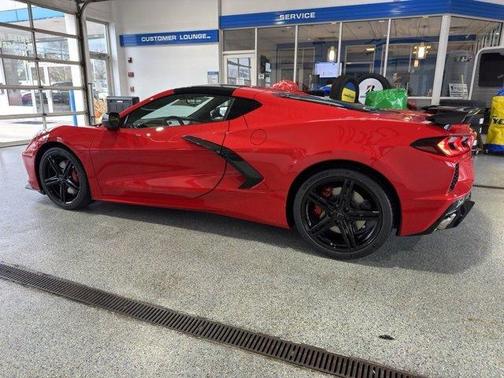 2026 Chevrolet Corvette Stingray w/2LT