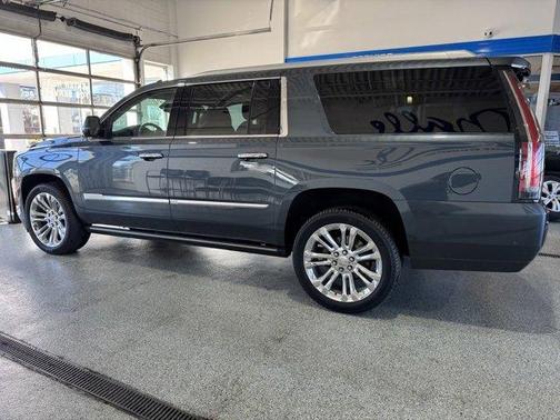 2020 Cadillac Escalade ESV Premium Luxury