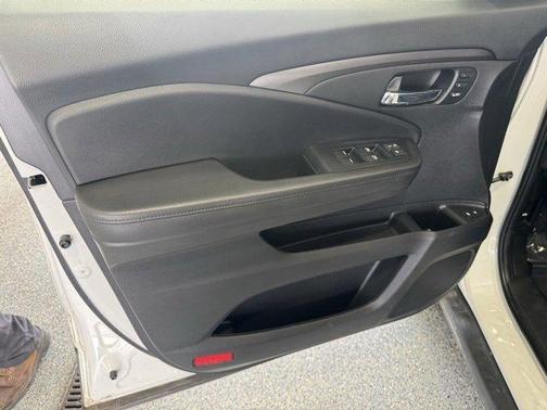 2021 Honda Pilot Black Edition