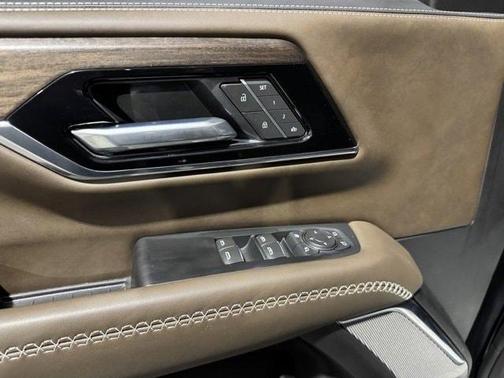 2025 GMC Yukon Denali Ultimate