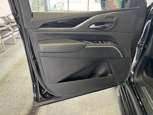 2023 Cadillac Escalade ESV Sport