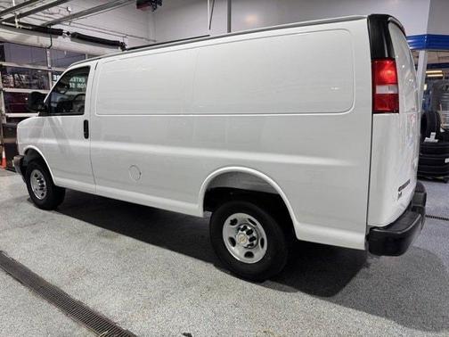 2025 Chevrolet Express 2500 Work Van