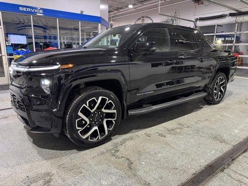 2024 Chevrolet Silverado EV RST