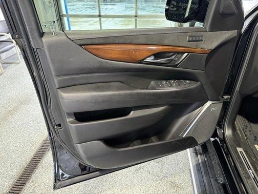 2019 Cadillac Escalade Premium Luxury