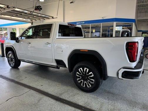 2024 GMC Sierra 2500 Denali Ultimate
