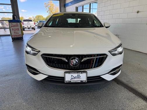 2019 Buick Regal Sportback Preferred II