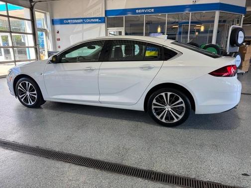 2019 Buick Regal Sportback Preferred II