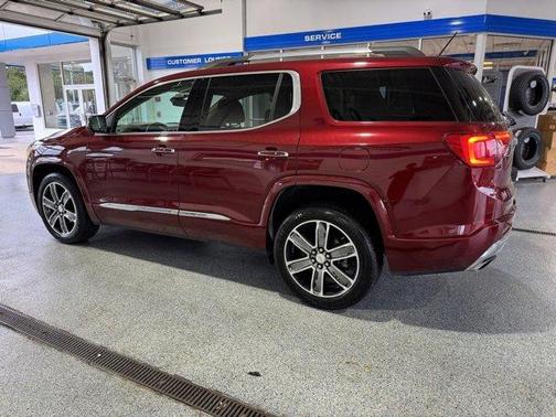 2017 GMC Acadia Denali