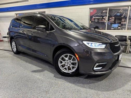 2021 Chrysler Pacifica Touring-L