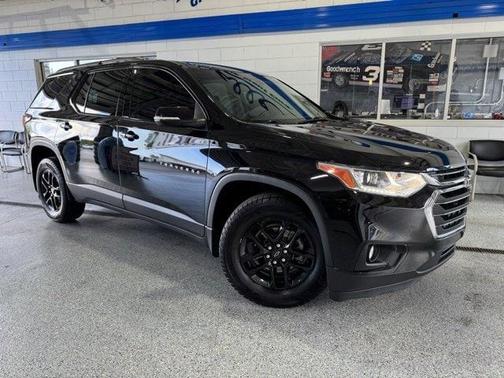 2021 Chevrolet Traverse LT Cloth