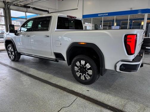 2024 GMC Sierra 2500 Denali