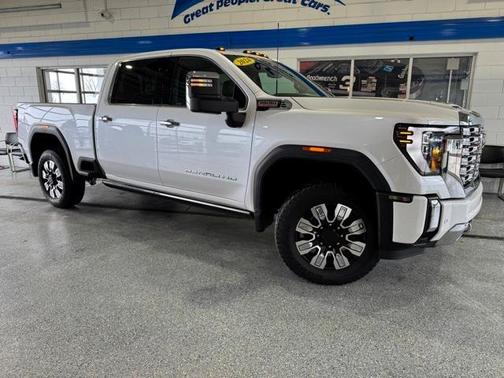 2024 GMC Sierra 2500 Denali
