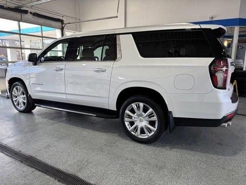 2021 Chevrolet Suburban High Country