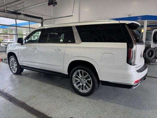 2022 Cadillac Escalade ESV Premium Luxury Platinum