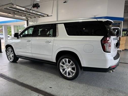 2021 Chevrolet Suburban High Country