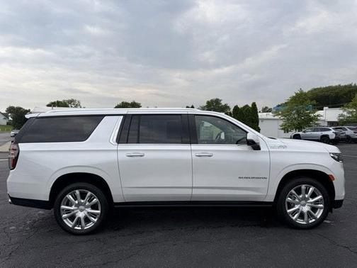 2021 Chevrolet Suburban High Country